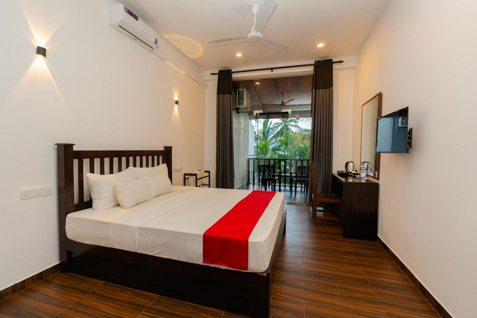 Sea View Tourist Inn Tangalle Exterior photo