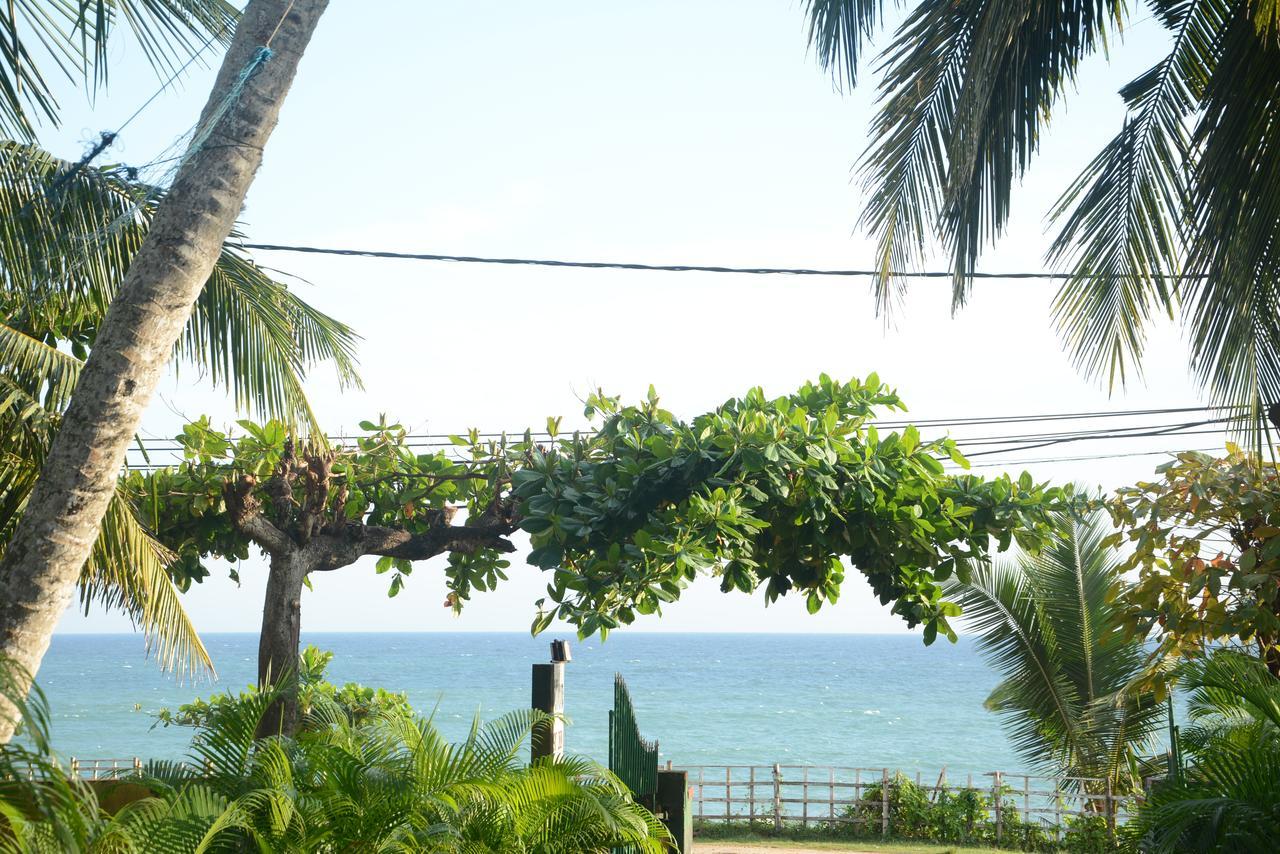 Sea View Tourist Inn Tangalle Exterior photo