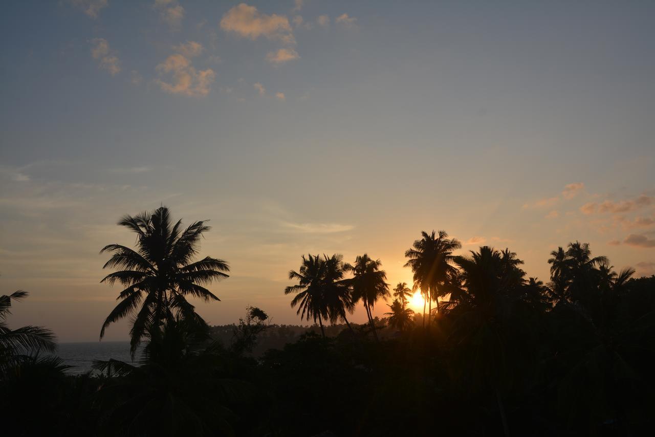 Sea View Tourist Inn Tangalle Exterior photo