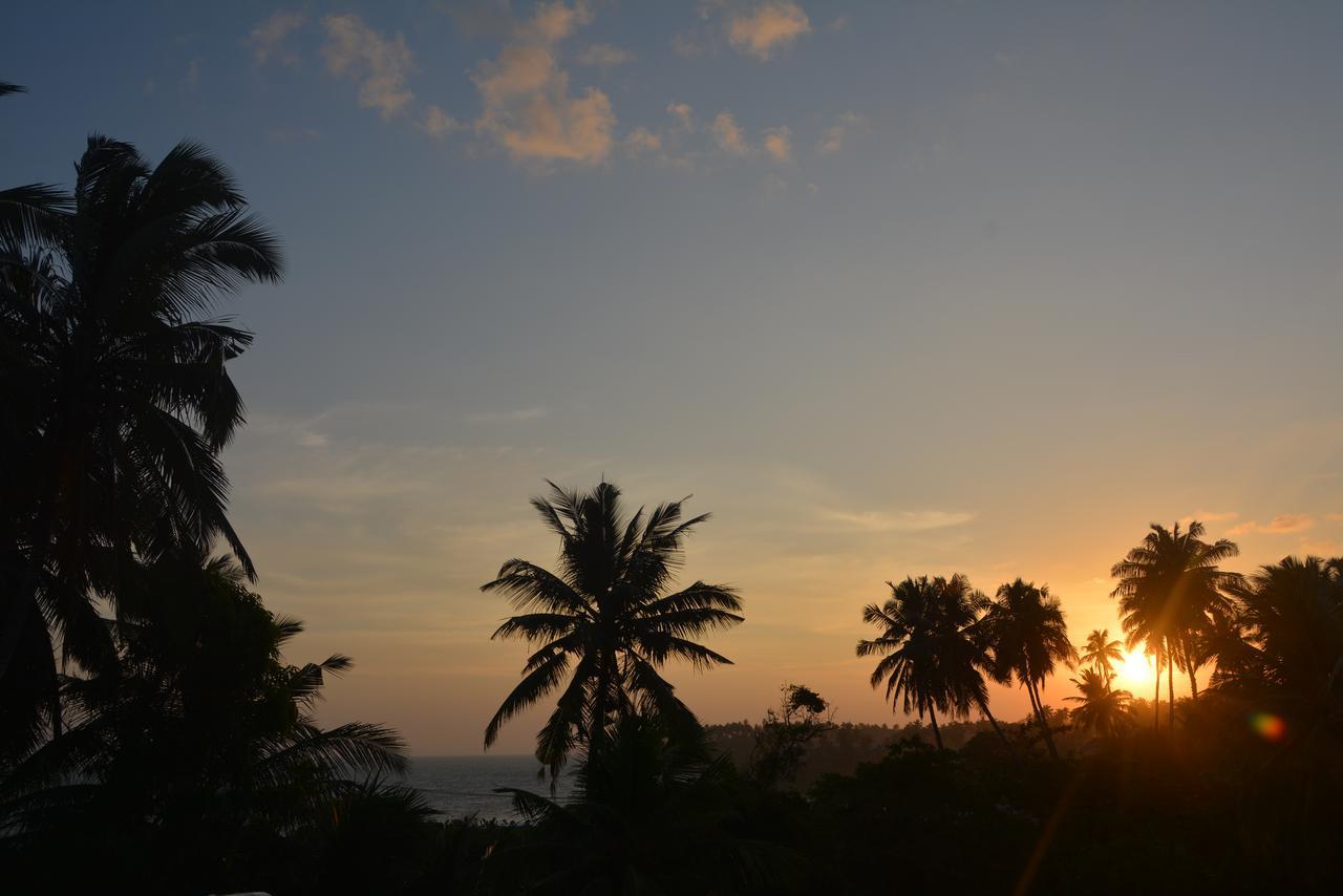 Sea View Tourist Inn Tangalle Exterior photo