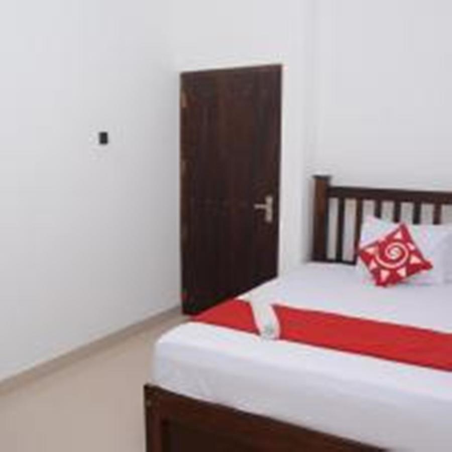 Sea View Tourist Inn Tangalle Exterior photo