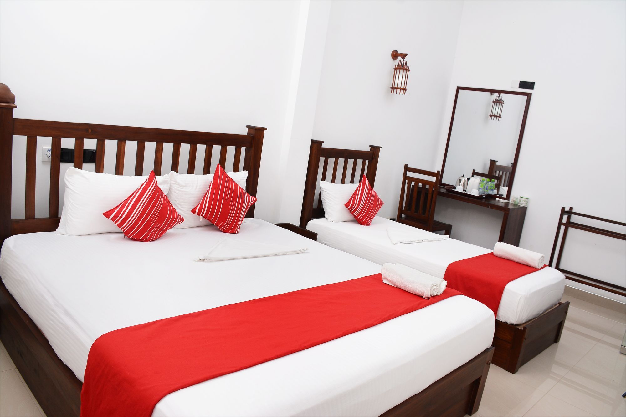 Sea View Tourist Inn Tangalle Exterior photo