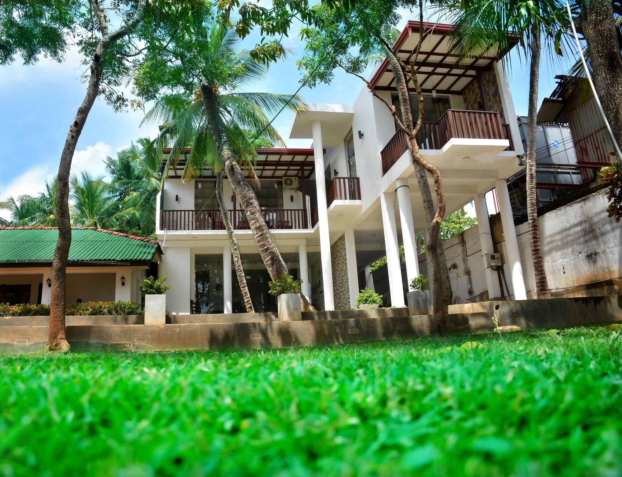Sea View Tourist Inn Tangalle Exterior photo